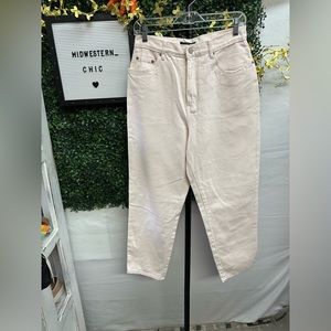 NWT ✨ Bill Blass | Light Pink straight leg Jean